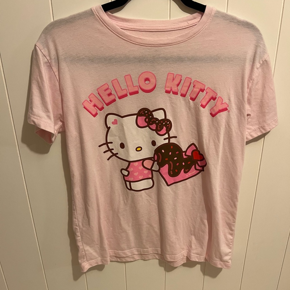 Hello Kitty Tee in Pink